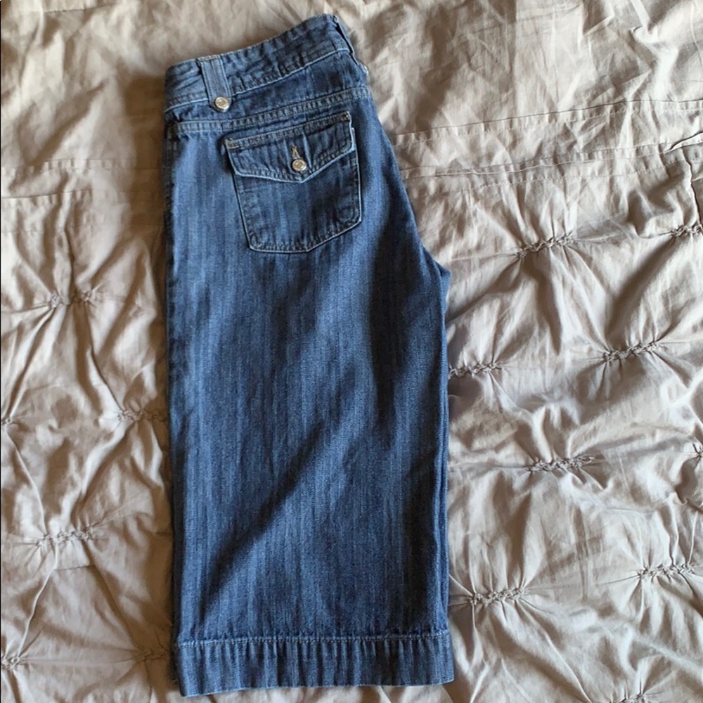 The gap size 10 ladies shorts blue jeans